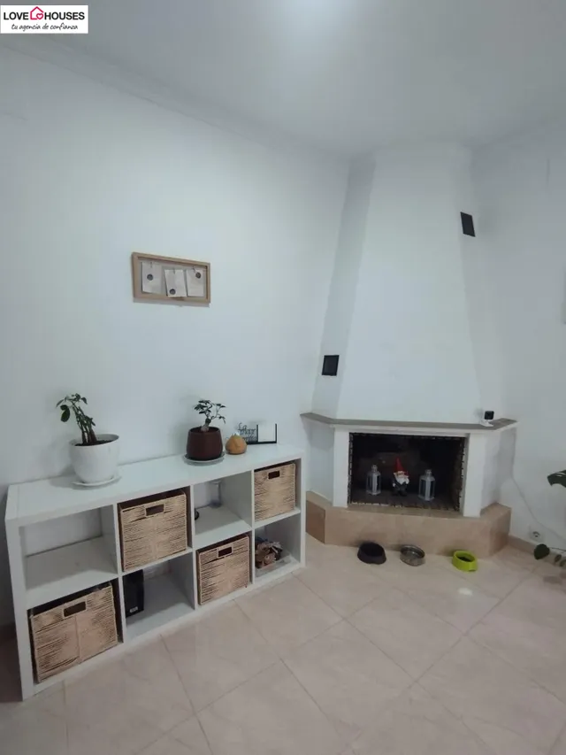 OPORTUNIDAD CHALET CON PISCINA – ZONA PAGO DEL HUMO — 16