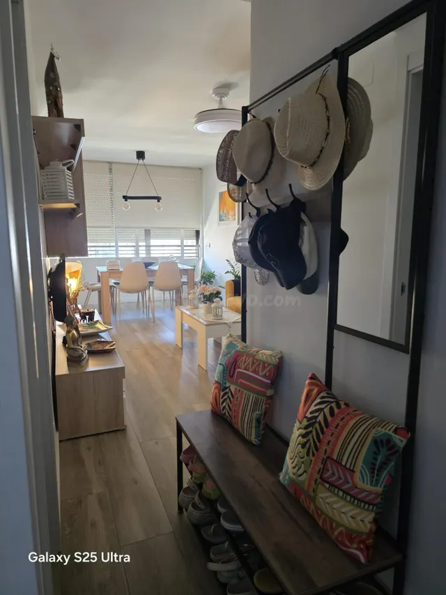 Apartamento con vistas al mar, piscina y parking — 2