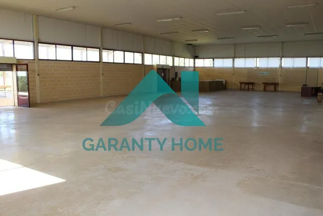 SE VENDE NAVE EN SIERRA DE FUENTES - foto 3