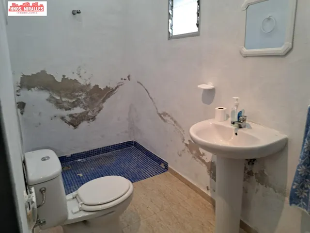 VENTA CASA CON TERRENO EN HONDON DE LAS NIEVES — 12