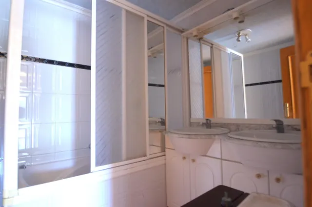 SE VENDE MAGNIFICA VILLA EN LA NUCIA — 26