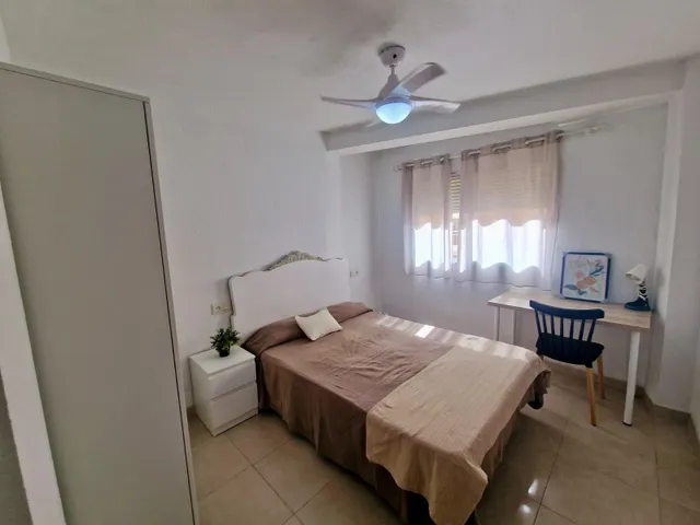 Piso de 3 dormitorios en Los Ángeles – listo para vivir o rentabilizar 123.000 € | Calle España, Almería — 11