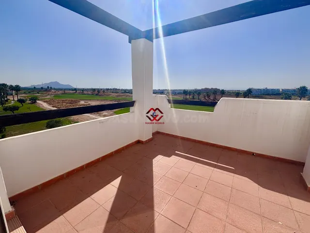 Ático con vistas abiertas y terraza en complejo residencial  - foto 4