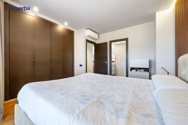 CASA ESQUINERA EN RESIDENCIAL AIGÜESVERDS DE REUS — 37