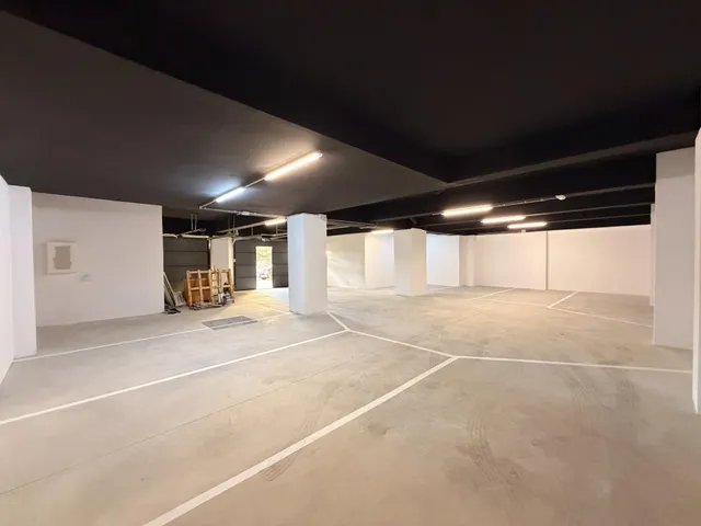 Plaza de parking junto a parque Sama a 5 min. estación — 14