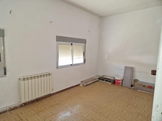 AOC VENDE EN EL CENTRO DE MOSTOLES, CASA EN PRIMERA PLANTA PARA REFORMAR CON GRAN POTENCIAL. — 11