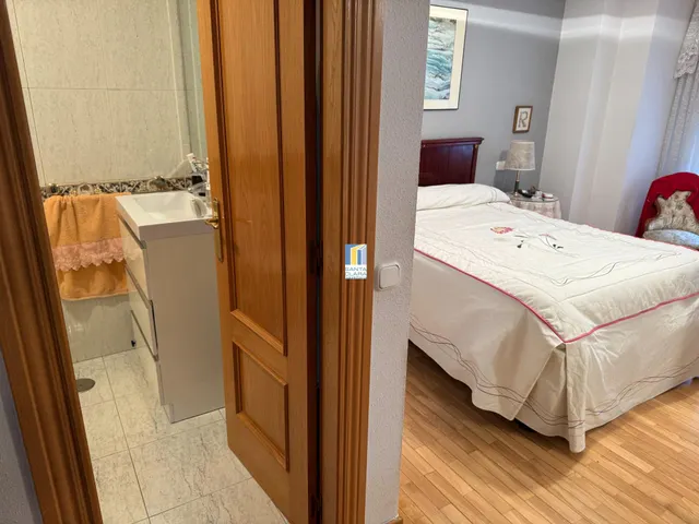 PISO EN VENTA CON 3 DORMITORIOS, 2 BAÑOS Y TRASTERO EN ZONA CANDELARIA, ZAMORA — 10