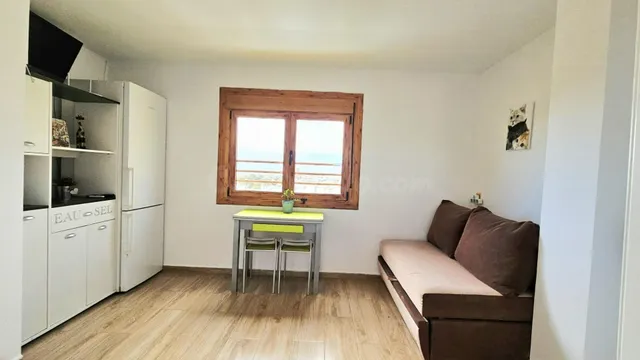 Apartamento en Torrevieja con piscina y vistas al mar — 4