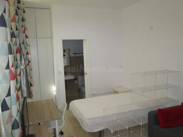 Estudio 32m² en alquiler - Feria - foto 3