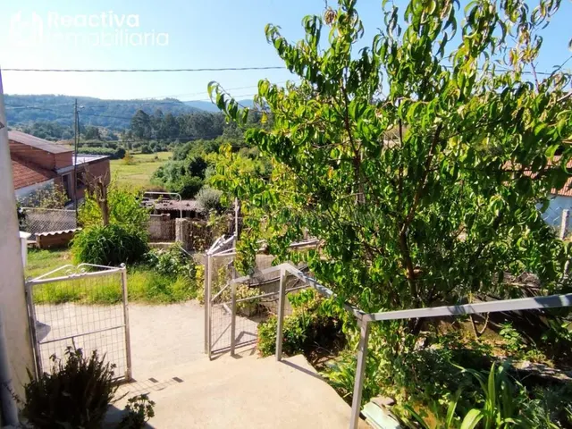 Casa de 3 habitaciones con finca. - foto 4