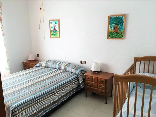 Casa espaciosa con chimenea — 14