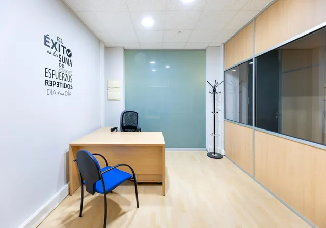 OFICINA EN EL CENTRO DE EMPRESAS GRANADA — 17