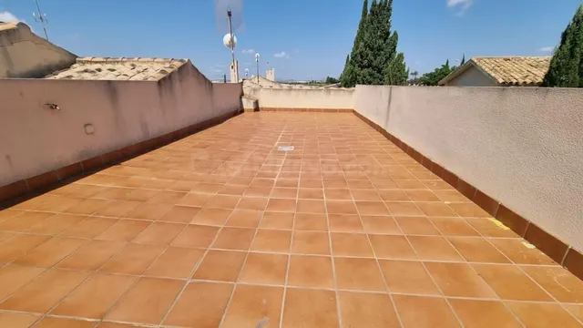 Villa 3 habitaciones 80m² en venta - Urbanizaciones — 3