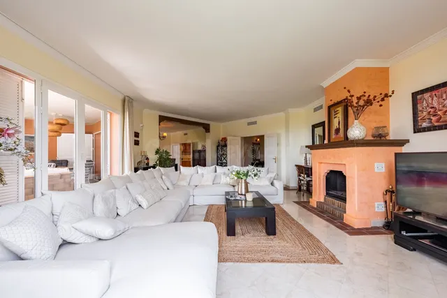 Chalet 5 habitaciones 419m² en venta - Costa Del Sol - foto 3