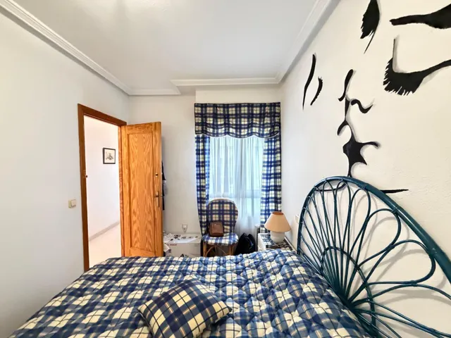 Apartamento a 350 metros de playa del cura con 2 dorm. 1 baño. en frente de av. de las habaneras. superficie de 66 m2. — 8