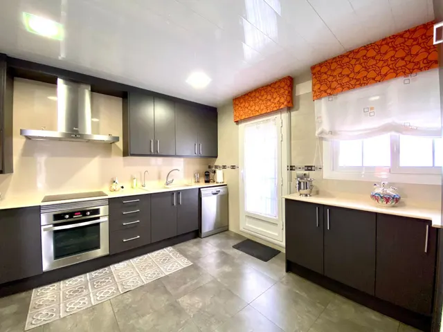 Casa unifamiliar en planta única con amplios espacios y gran terraza — 3