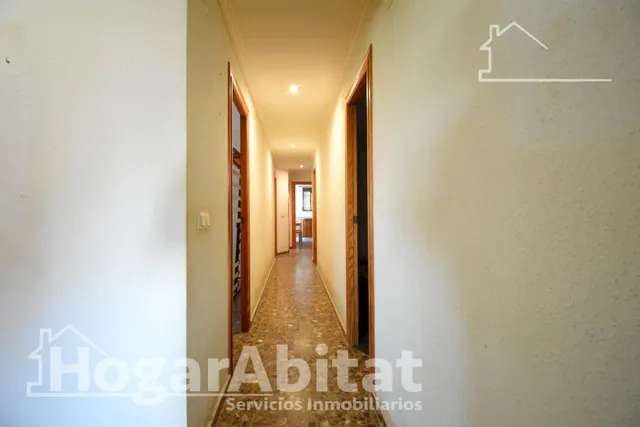 EXTERIOR, CENTRAL Y LUMINOSO CON GARAJE EN OLIVA — 35