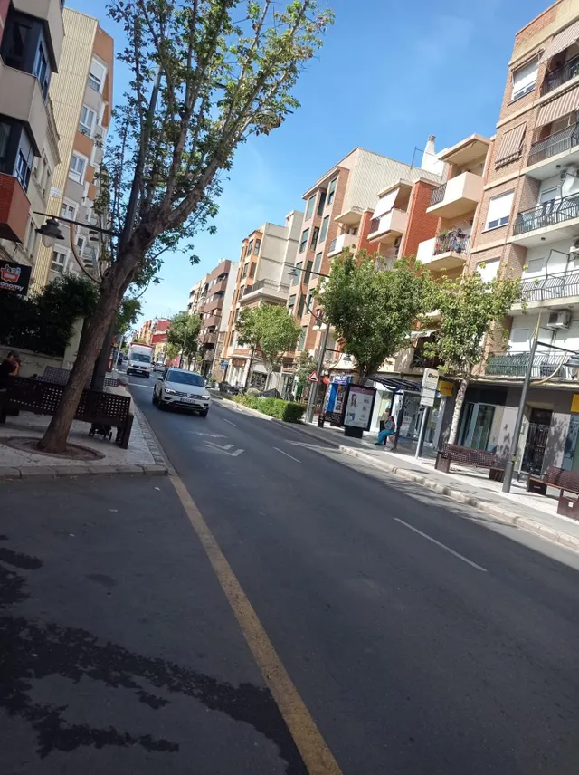 Venta de solar en la avenida principal de xirivella — 7