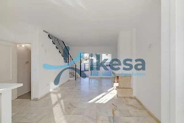 Venta de Casa Adosada en Marbella, Málaga. — 5