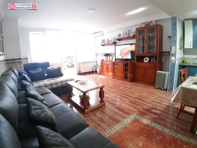 CASA COMPLETAMENTE REFORMADA JUNTO A AVDA PABLO IGLESIAS — 4