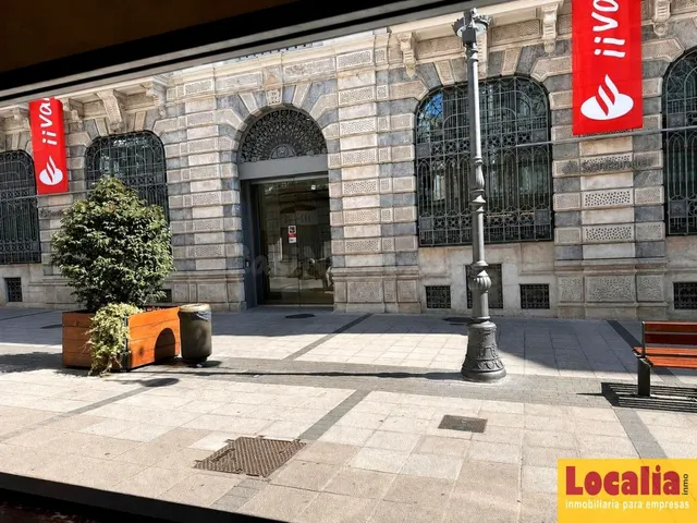 Local comercial con ubicación estratégica, Santander — 8
