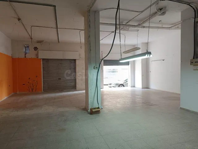 ALQUILER DE LOCAL COMERCIAL DE 181 M2 PETRER ZONA POLIDEPORT - foto 3