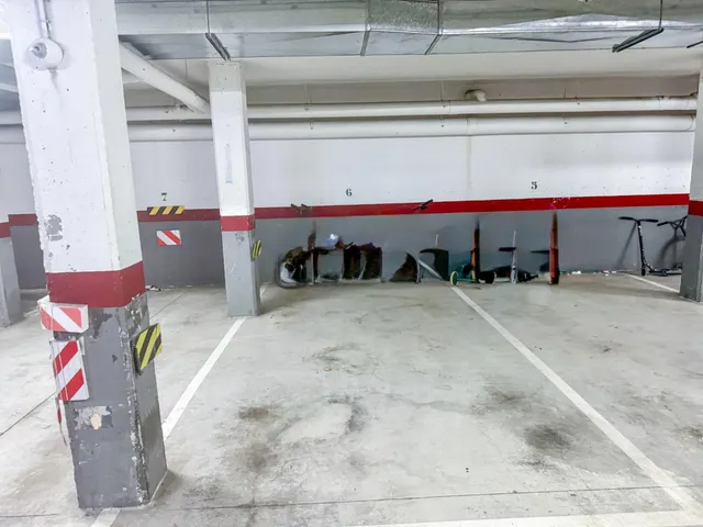 NUEVO PRECIO · Piso en el centro de Alella con terraza al sur, piscina, parking y trastero — 37