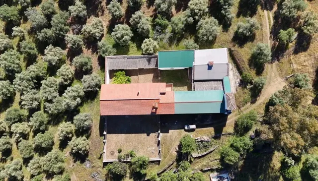 Estupenda finca en Cazalla de la Sierra - foto 5