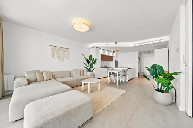 APARTAMENTO DE LUJO CON VISTAS PANORÁMICAS AL MAR EN CARAT I – CARVAJAL, FUENGIROLA — 3