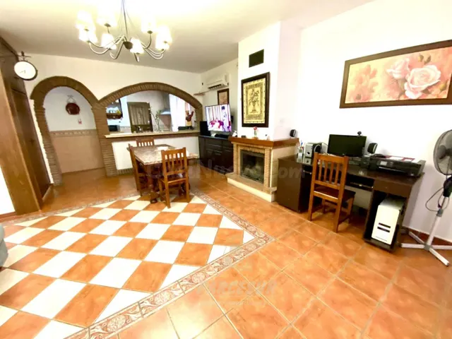 ZONA MAJANEQUE -Parcela de 1000m2 con casa que cada planta s - foto 4
