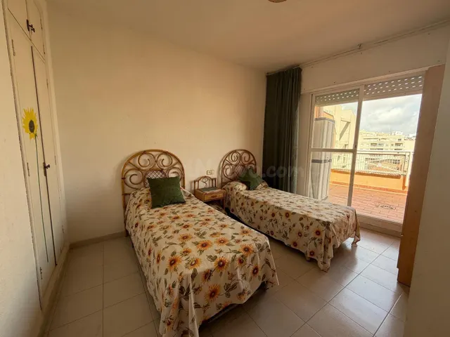 Ático con terraza, Alicante, Torrevieja. 2 habitaciones, 82 m2, 1 kilómetro del mar — 13