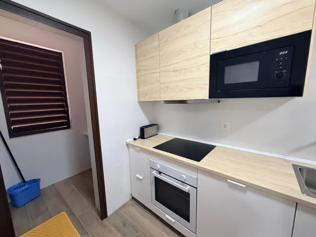 ¡Abre la puerta a tu nuevo hogar! Amplia terraza, garaje y totalmente amueblado — 41