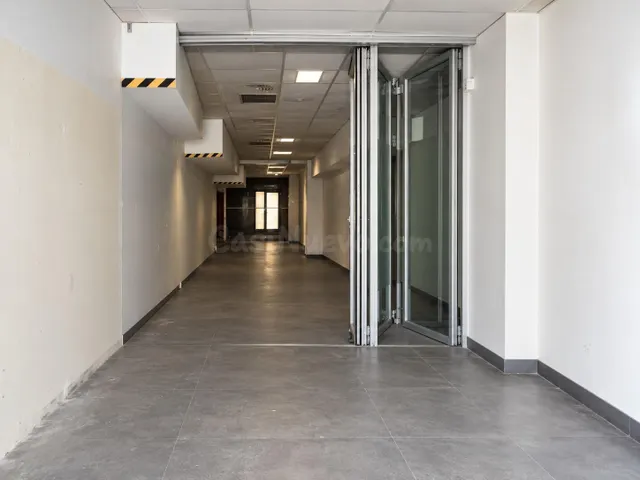 LOCAL COMERCIAL EN MARQUÉS DE URQUIJO | 273 M2 | 2 MESES DE  - foto 3