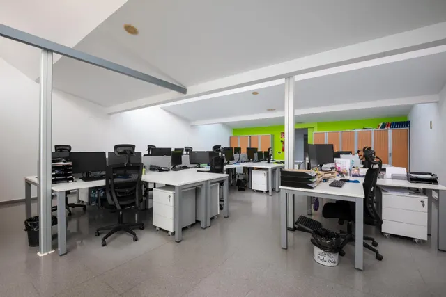 OFICINA - MATARÓ (CENTRE) — 20
