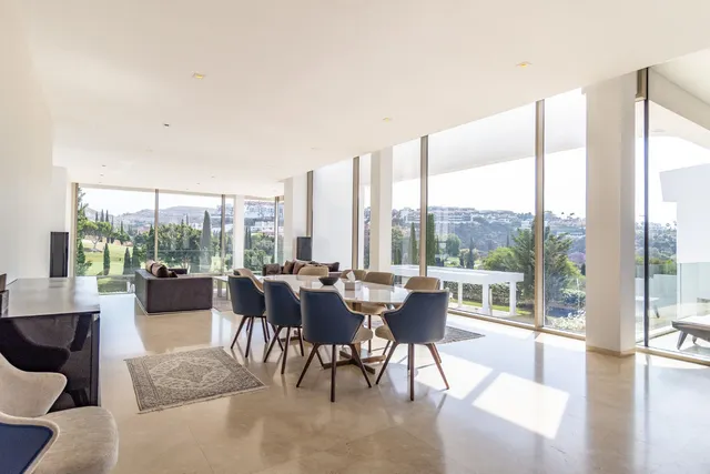 Chalet 6 habitaciones 1183m² en venta - Costa del Sol — 6