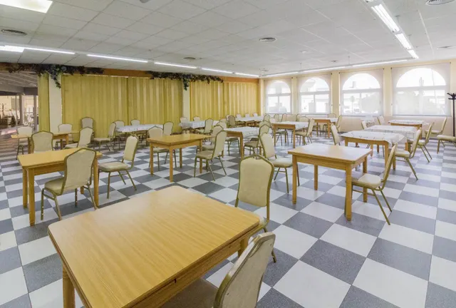 RESTAURANTE LISTO PARA EJERCER ACTIVIDAD EN LA MATANZA (ORIHUELA). — 10