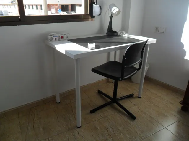PISO REFORMADO PARA ESTUDIANTES — 18