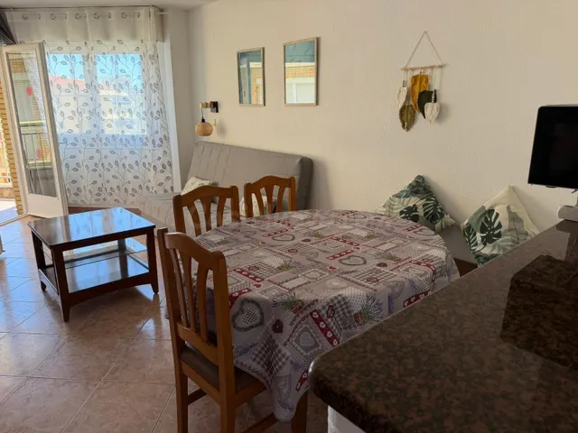 Magnífico Piso en Primera Línea de Mar en La Pineda.¡¡¡Con LICENCIA TURÍSTICA!!! — 4