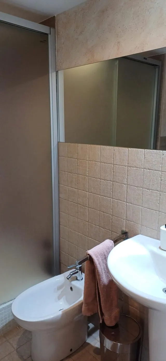 PISO DE 2 habitaciones Y 2 BAÑOS CON PARKING EN SON SERRA-LA VILETA. — 9