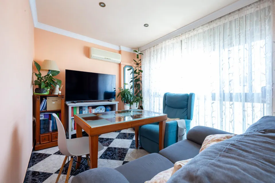 ESTUPENDO PISO EN ZONA VERGELES-ZAIDIN.