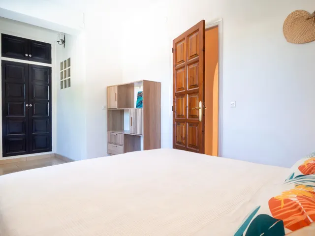 Casa en muy buen estado con piscina privada en la zona de Puig Sec — 9
