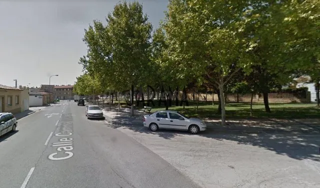 PLAZA DE GARAJE EN EL BARRIO DE LOURDES - foto 3