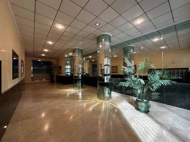 Piso renovado a pocos metros de la playa en la mejor área de Guardamar del Segura. — 27