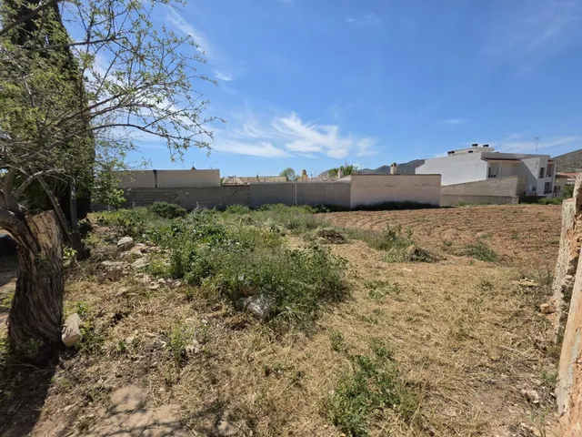 Parcela en La Canalosa - 280 m² con potencial para jardín o  - foto 2