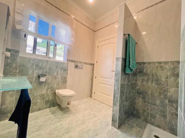 Chalet con piscina privada y vistas al mar en zona ermita – Vinaròs — 33