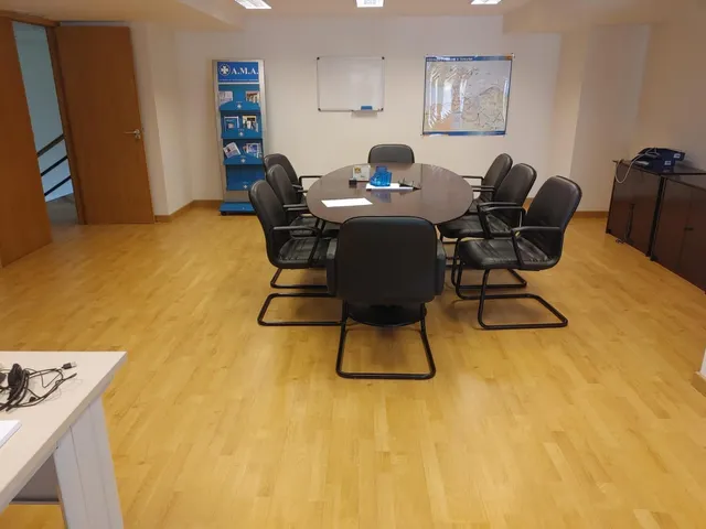 Local comercial 389m² en venta - Santa Margarita-Los Puentes — 21