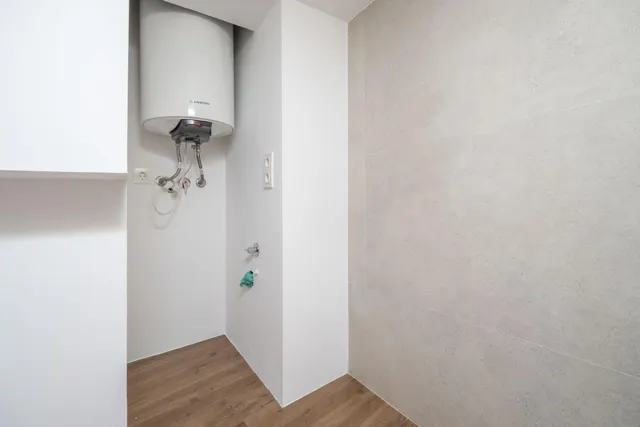 VENTA DE CÉNTRICO PISO EN ACERA DEL CASINO (CENTRO) - GRANADA — 35