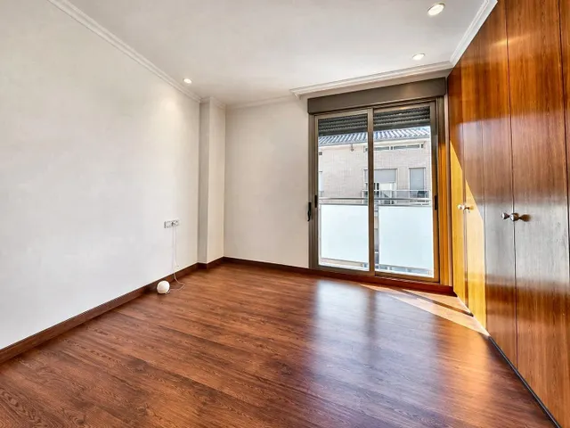 Casa adosada en alquiler con 2 terrazas y garaje doble. — 11