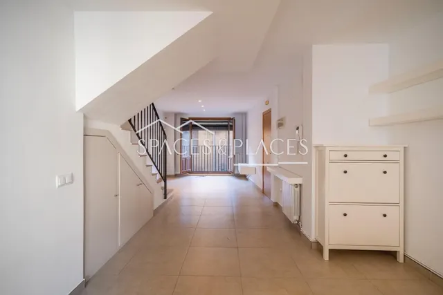 Piso de 2 dormitorios con piscina y garaje junto — 10