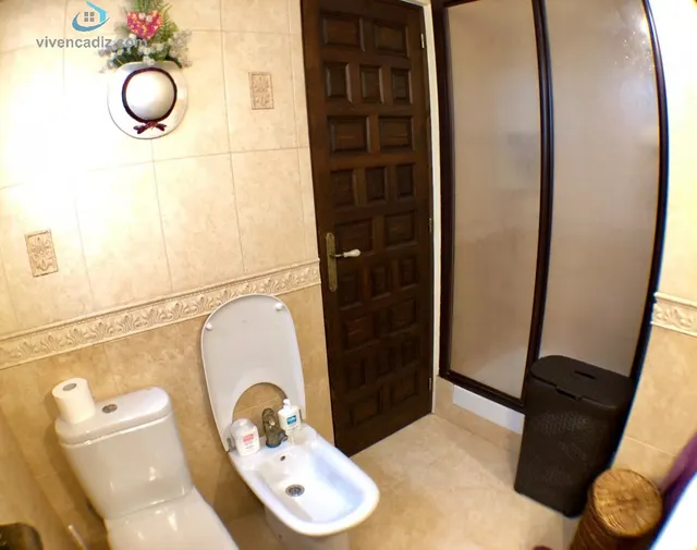 AMPLIA VIVIENDA CON ASCENSOR - ZONA CENTRO — 22